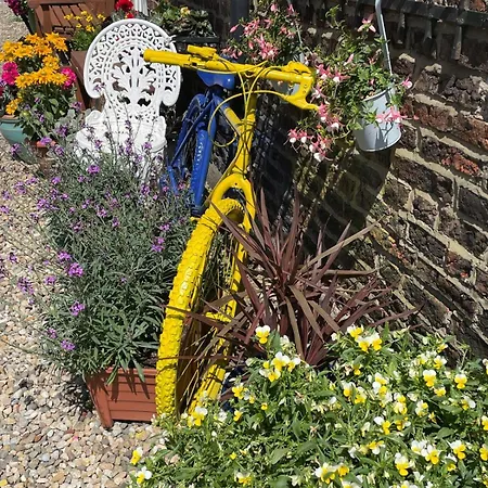 Yarm Hayloft Haystack Sleep 5 Kirklevington