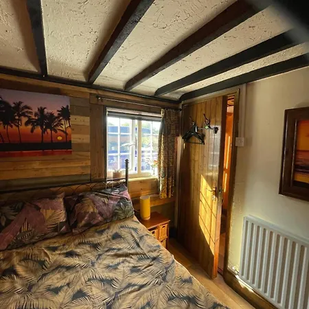 Дом отдыха Yarm Cottages Sleeping 4 Next To Fox Covert Pub
