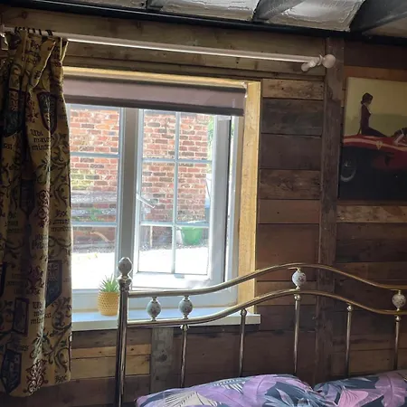 Yarm & Sleeping 4 Next To Fox Covert Pub بيت للعطل *